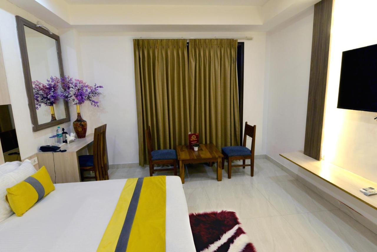 Hotel The Yellow Nayagaon Экстерьер фото